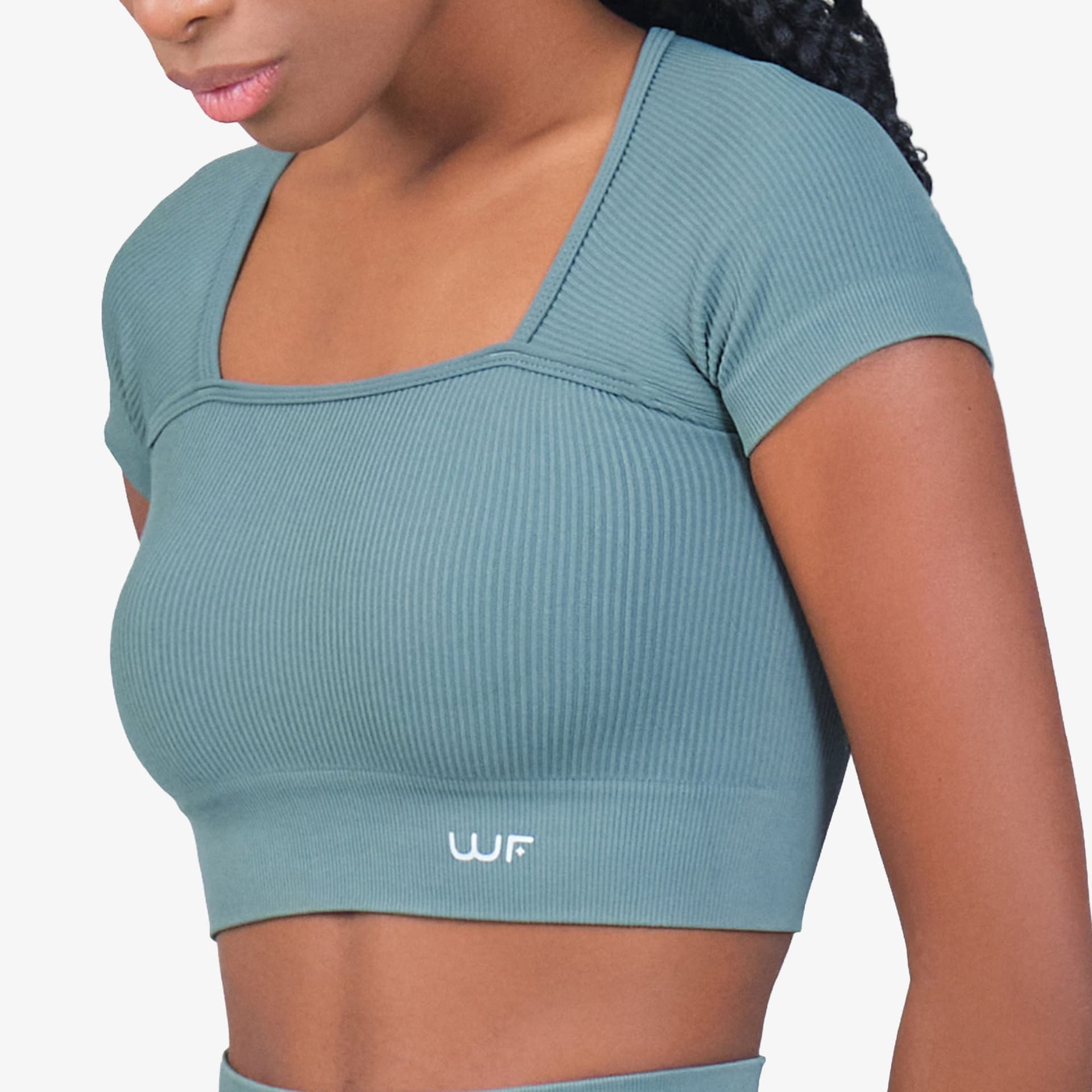 Blusa Corta Wonder Feel Mujer May Verde